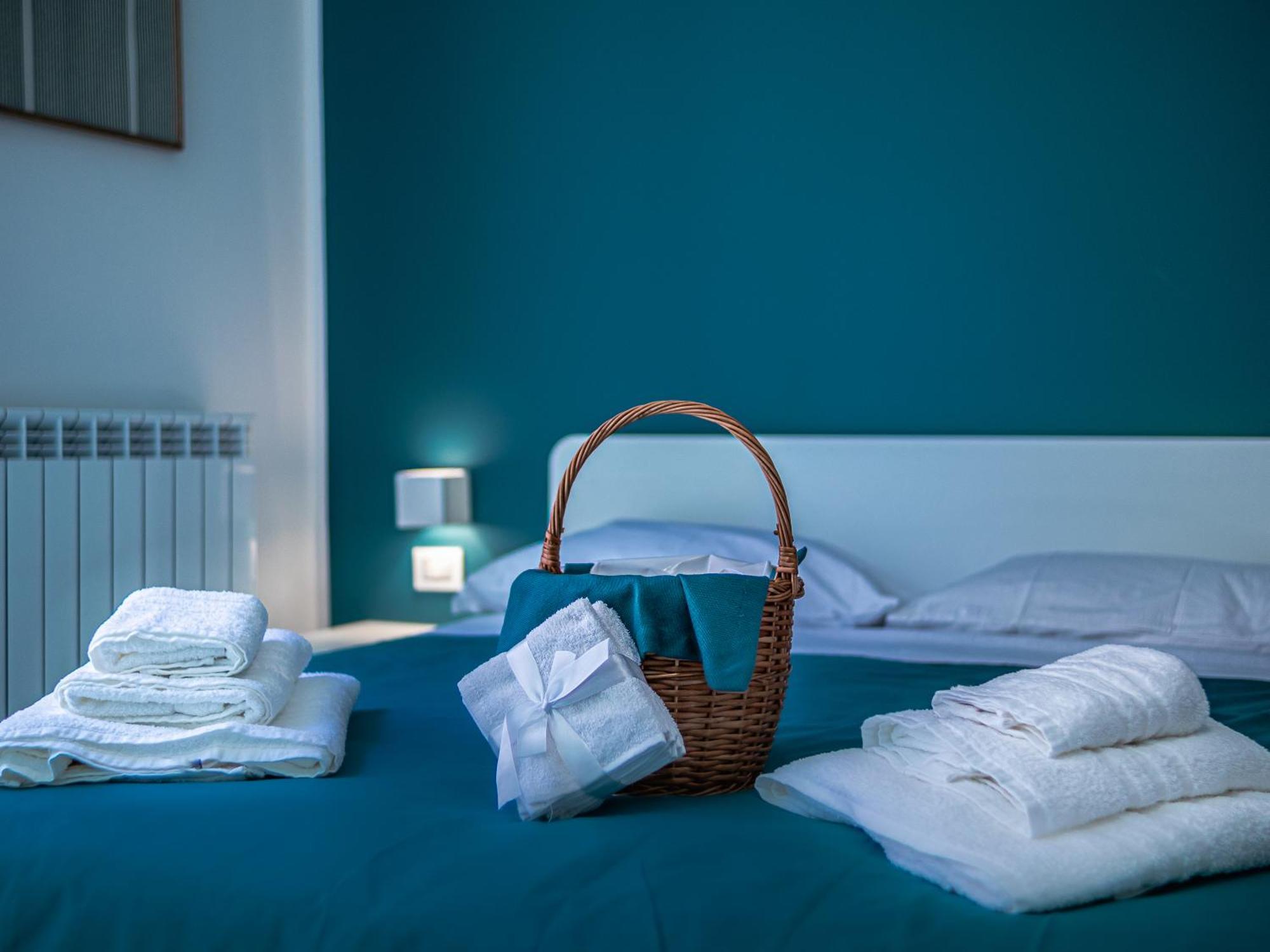 Rua De Mar Chiatamone Hotel Наполи Екстериор снимка